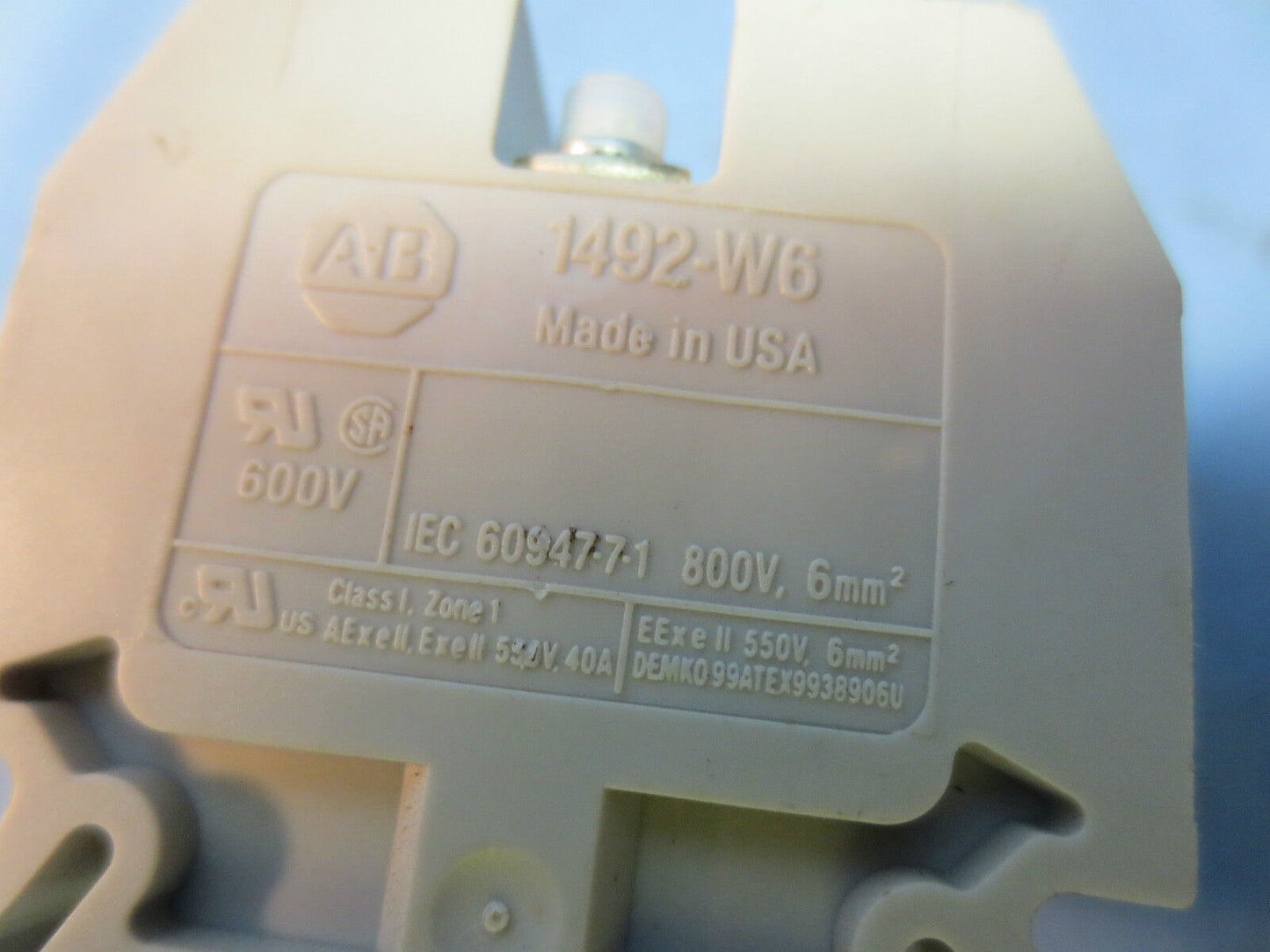 ALLEN-BRADLEY 1492-W6 (10 PCS.) w/ 1492-EB10
