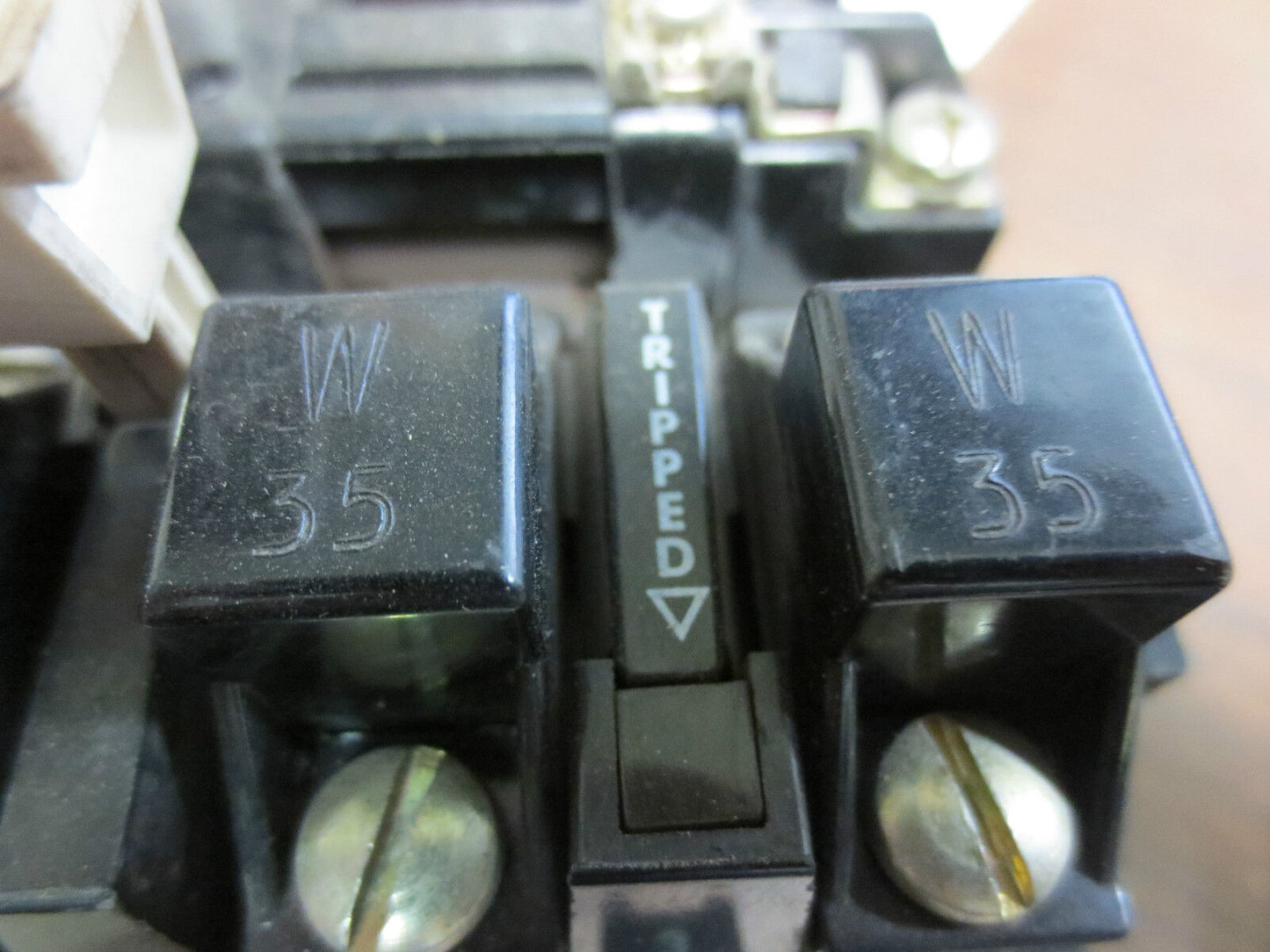 ALLEN-BRADLEY 509-AOD STARTER Ser B w/ W35 HEATERS, CB236 COIL, 595-A AUX CONT