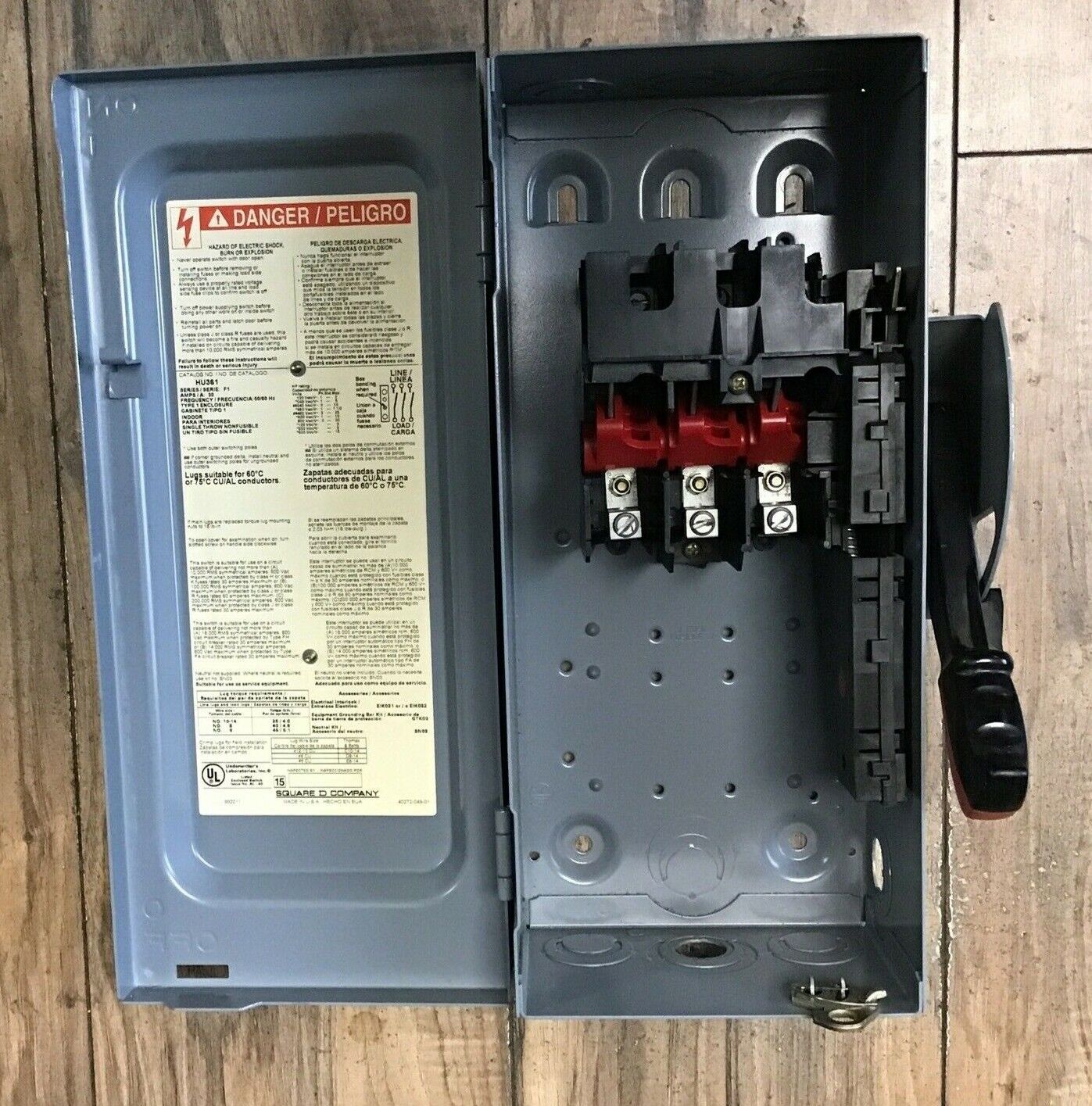 SQUARE D HU361 SAFETY SWITCH SER.F1 30A NON FUSIBLE TYPE1 600VAC/VDC 30HP