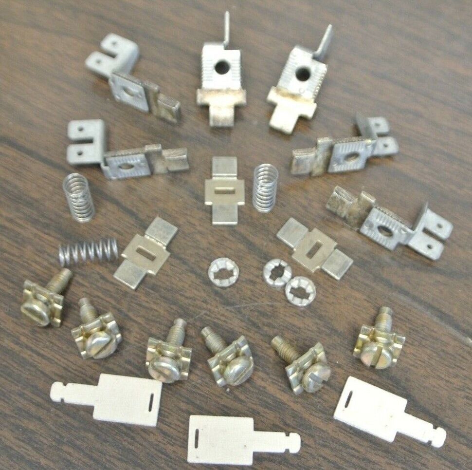 CUTLER-HAMMER 6-331-14 / CONTACT KIT / 3-POLE / for D.P. CONTACTOR / NEW SURPLUS