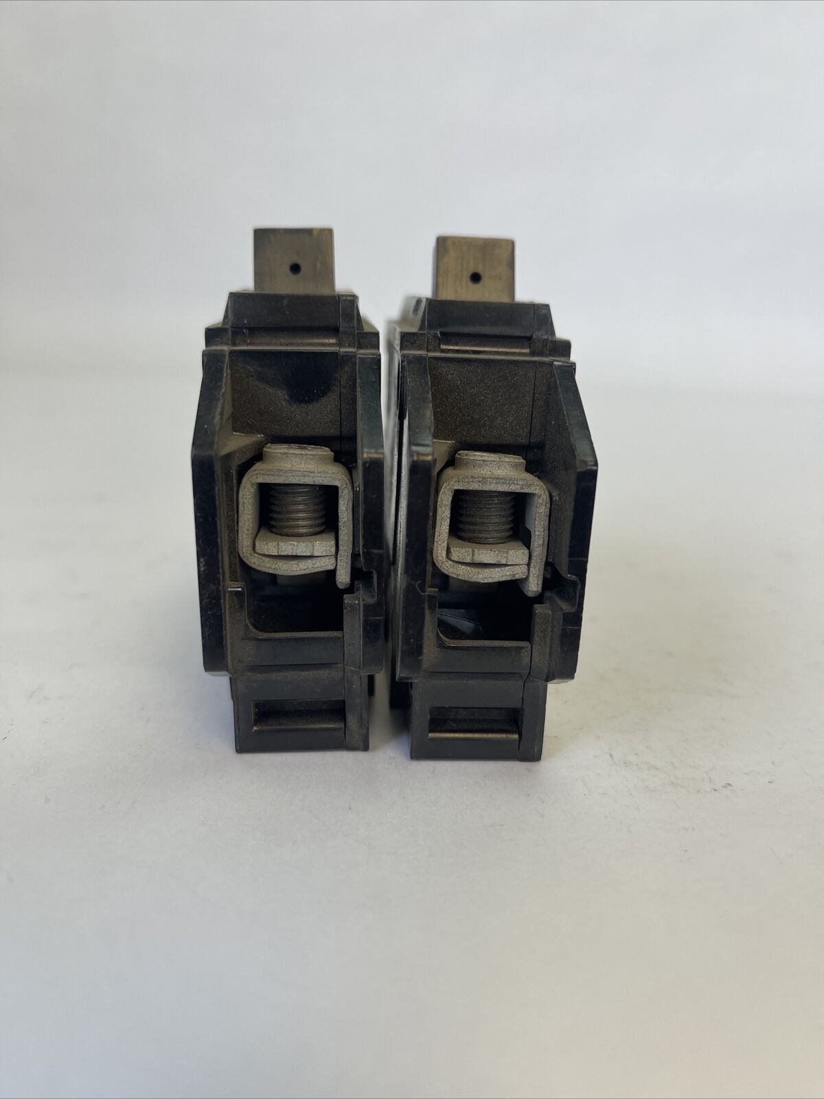 GE TQC1160 CIRCUIT BREAKER 60AMP 1POLE 120/240VAC (LOT OF 2)