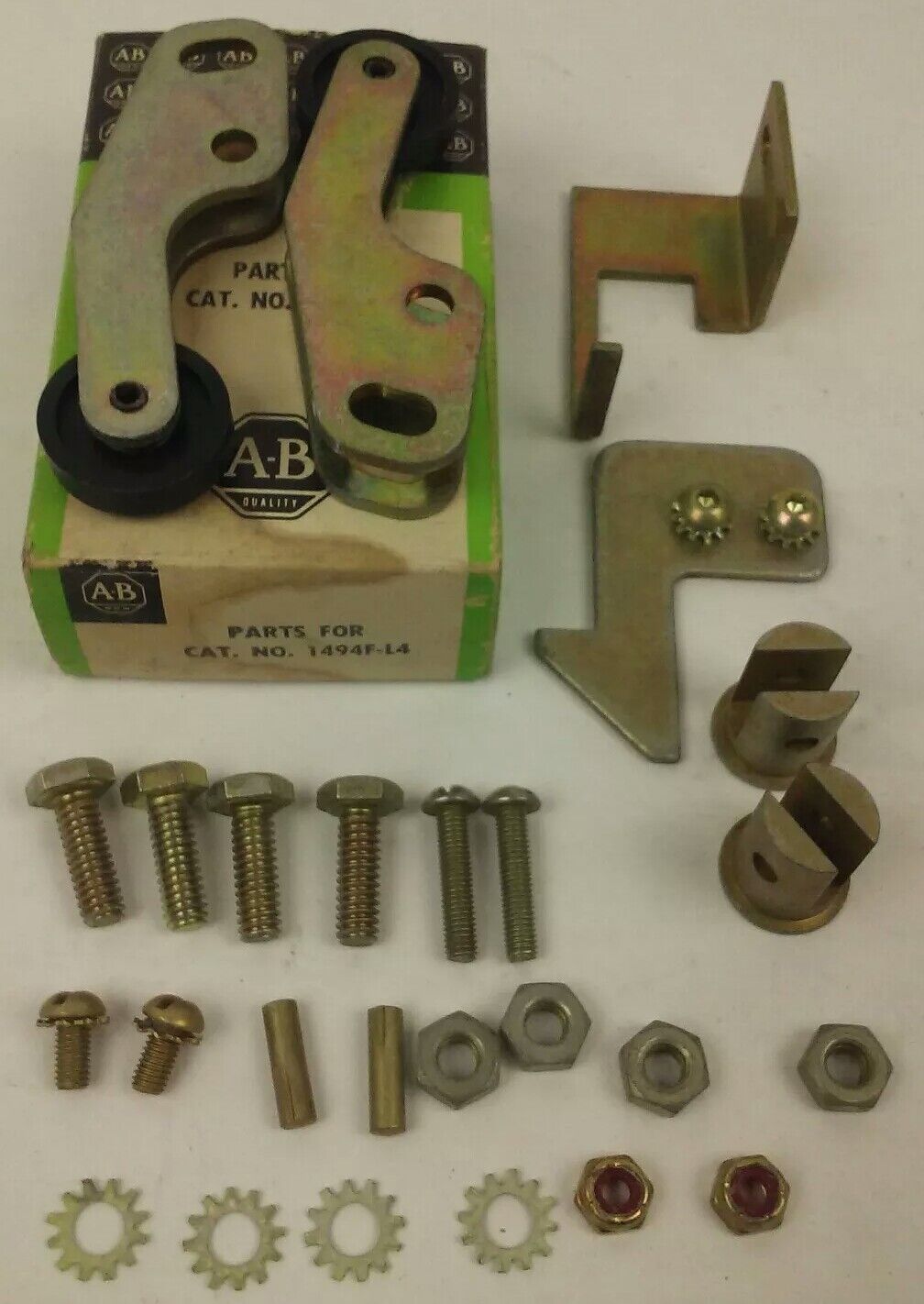 ALLEN BRADLEY 1494F-L4 DOOR HARWARE KIT