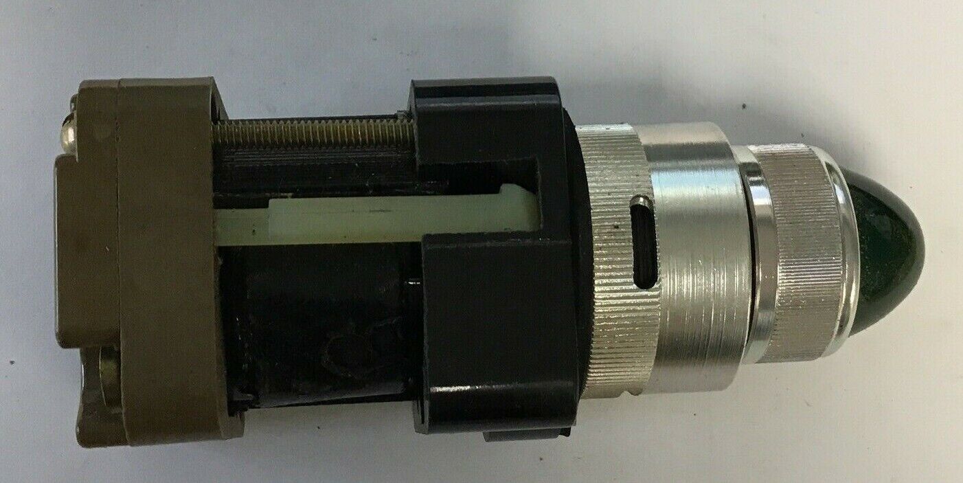 SQUARE D 9001 TP-21G2 120/110V 60/50CY GREEN PILOT LIGHT