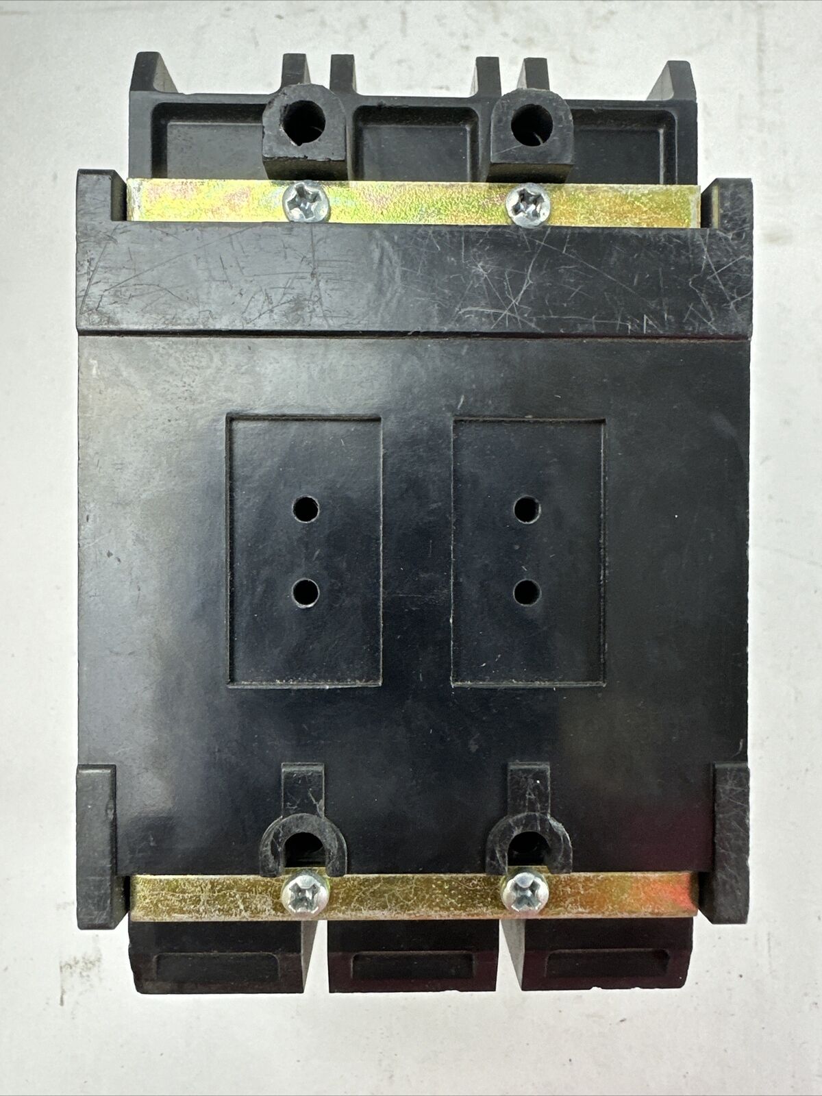 CHALLENGER CHL3015 15AMP 277/480VAC 240VAC 125/250VDC 3POLE CIRCUIT BREAKER