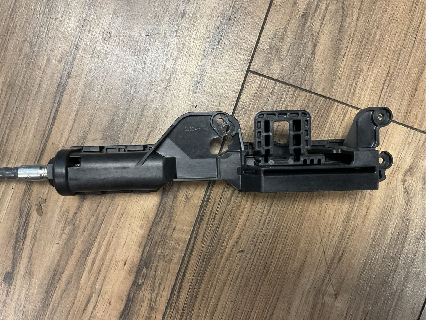 ALLEN BRADLEY 140G-G-FCX03 SER FLEX CABLE OPERATOR MECHANISM