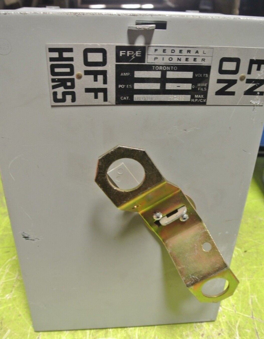 FPE / FEDERAL PIONEER ELECTRIC LBS1531A - BUS PLUG / SWITCH 600V, 30A,3P, 3W