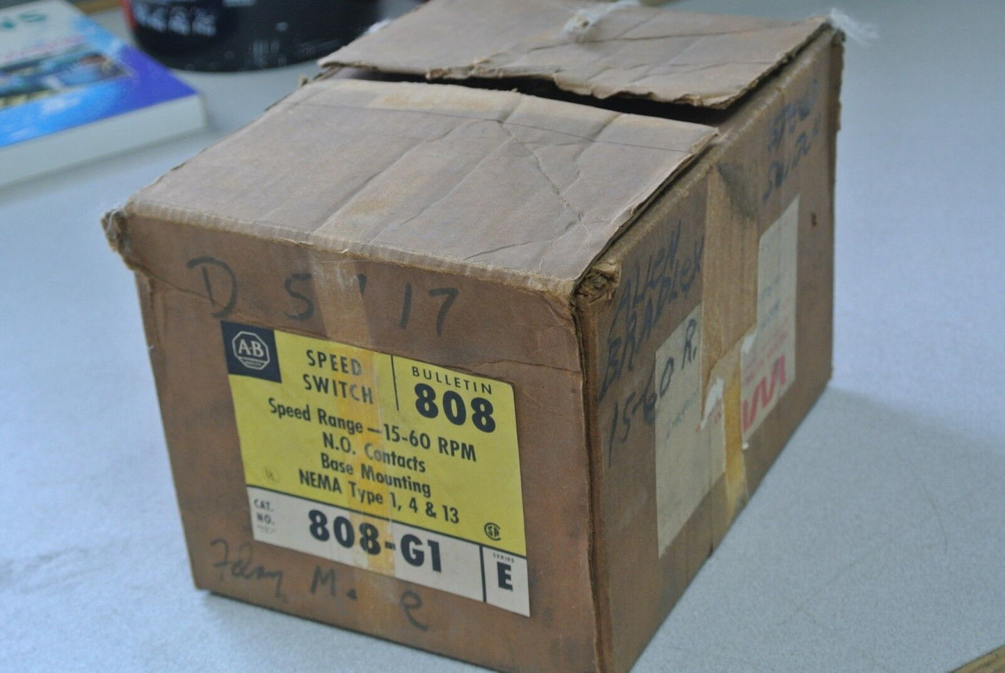 ALLEN-BRADLEY 808-GL1A1 Ser. E SPEED SWITCH 15-60 rpm, 808-GL1A1 - N.O. CONTACTS