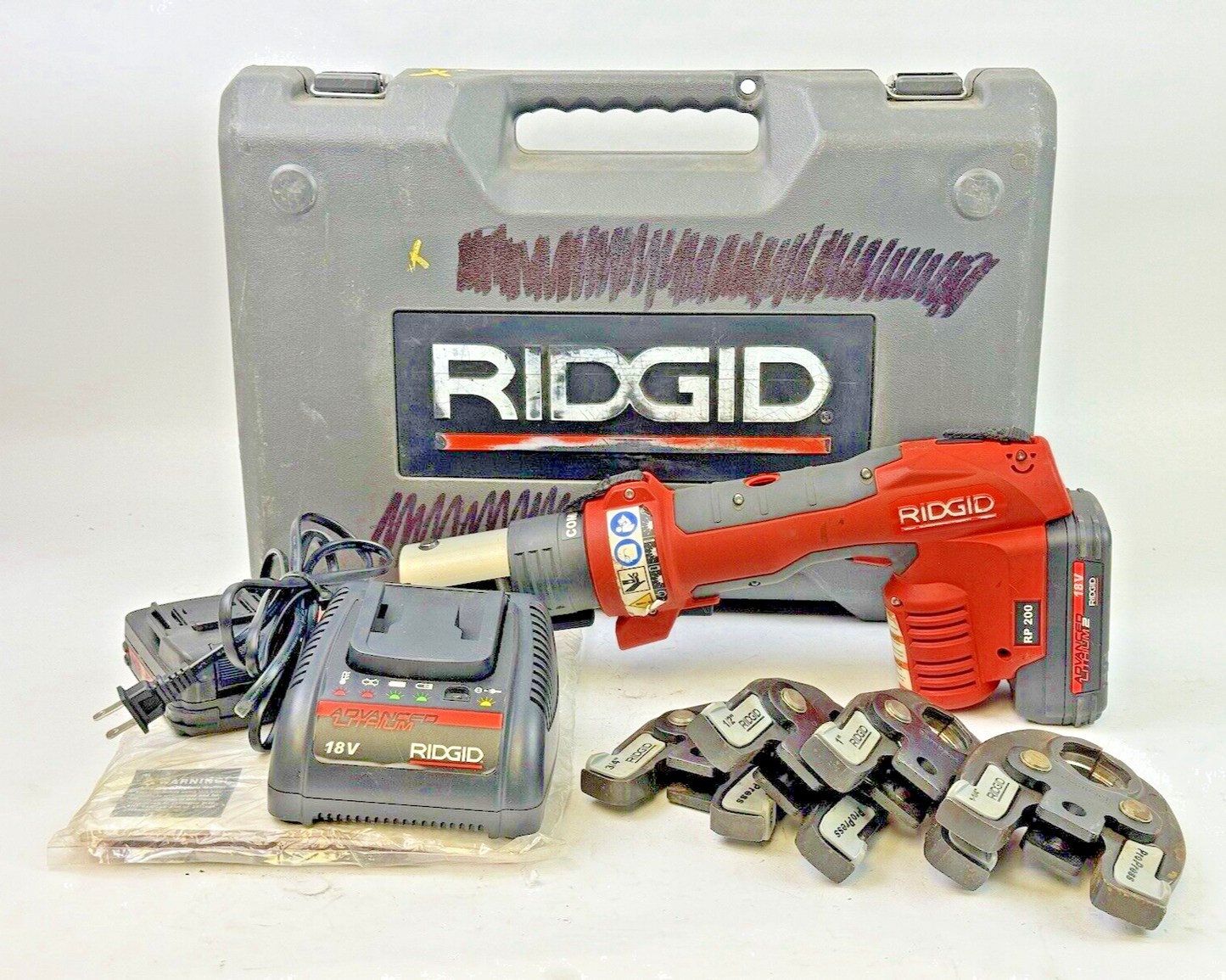 RIDGID - RP 200-B - PRESS TOOL KIT - TOOL, (2) BATTERIES & CHARGER, 4 JAW TOOLS