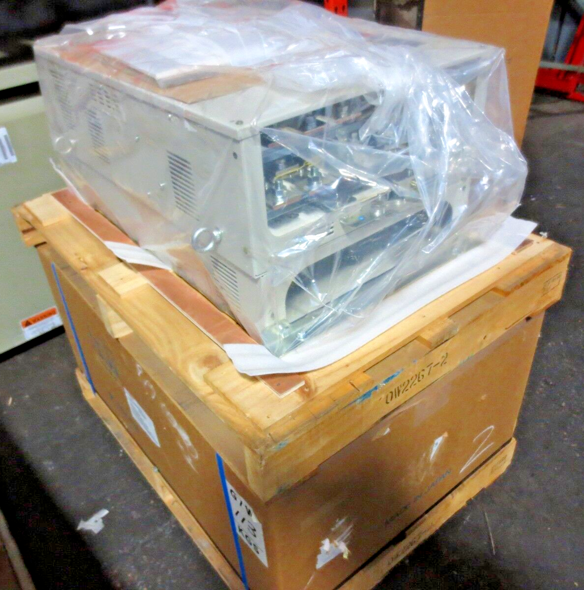 YASKAWA CIMR-LU2A0346AAA / L1000A AC DRIVE - 200V, 3PHASE, 346A - ELEVATOR DRIVE