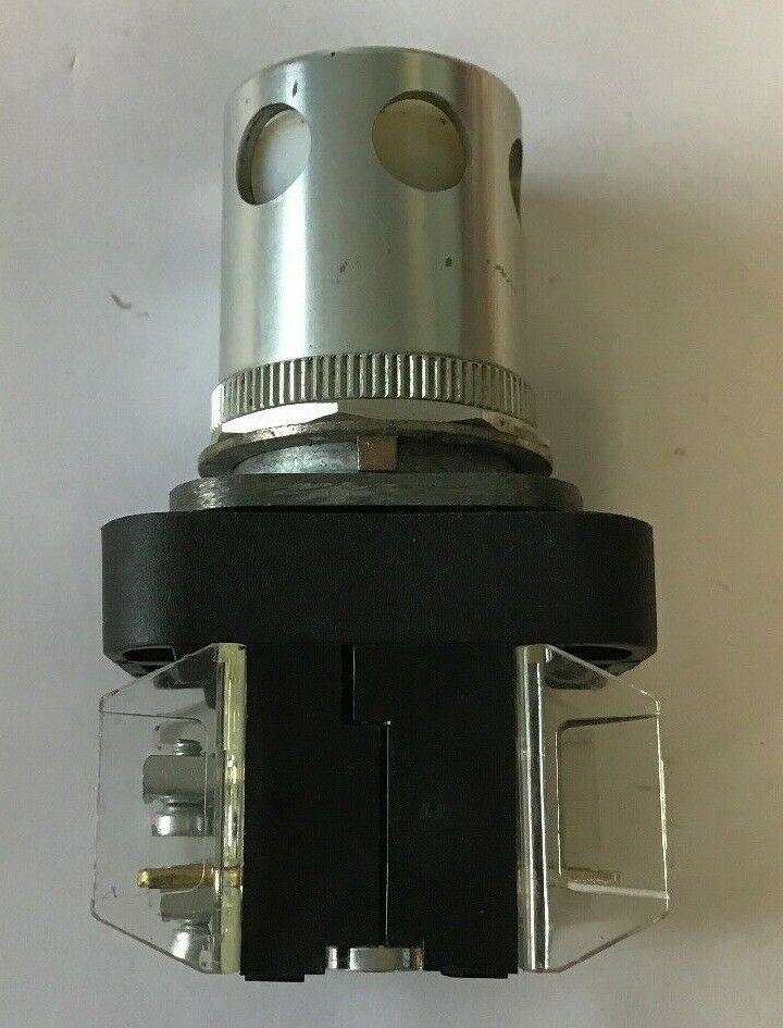 Allen Bradley 800T-QA24W WHITE ILL. 24V Push button SER. T