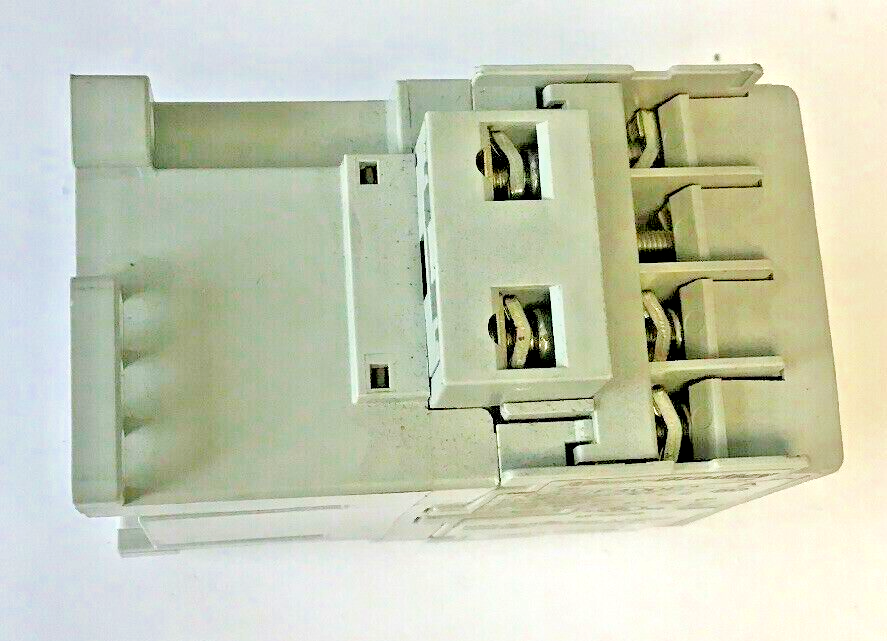 ALLEN BRADLEY 700-CF400E*CONTROL RELAY SER.A 600VAC 25A 3PH