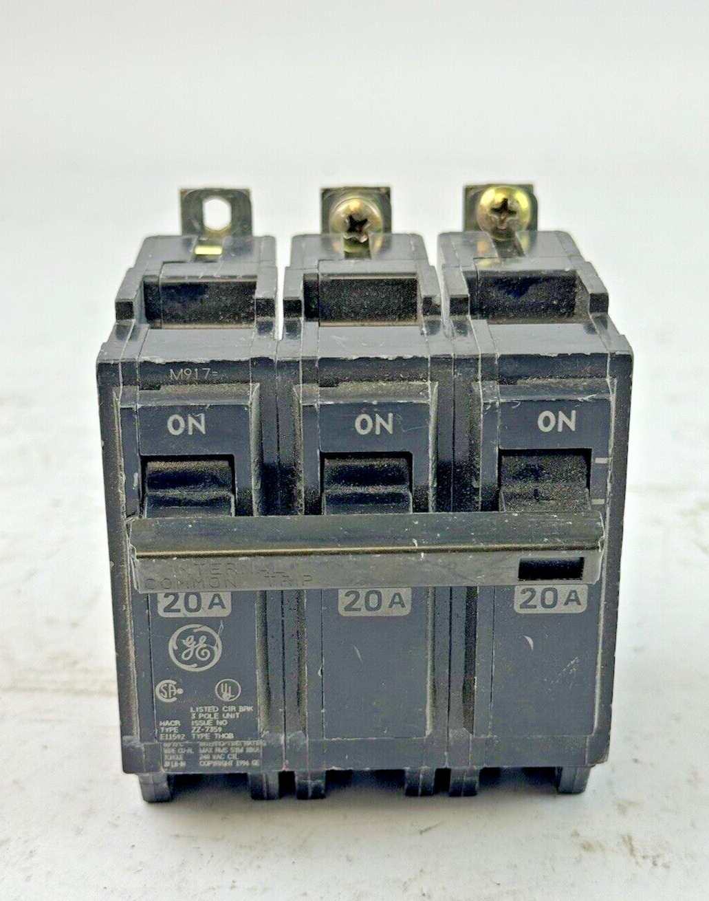 GE - THQB320 - BOLT-ON - CIRCUIT BREAKER - 3 POLE/240VAC/20A