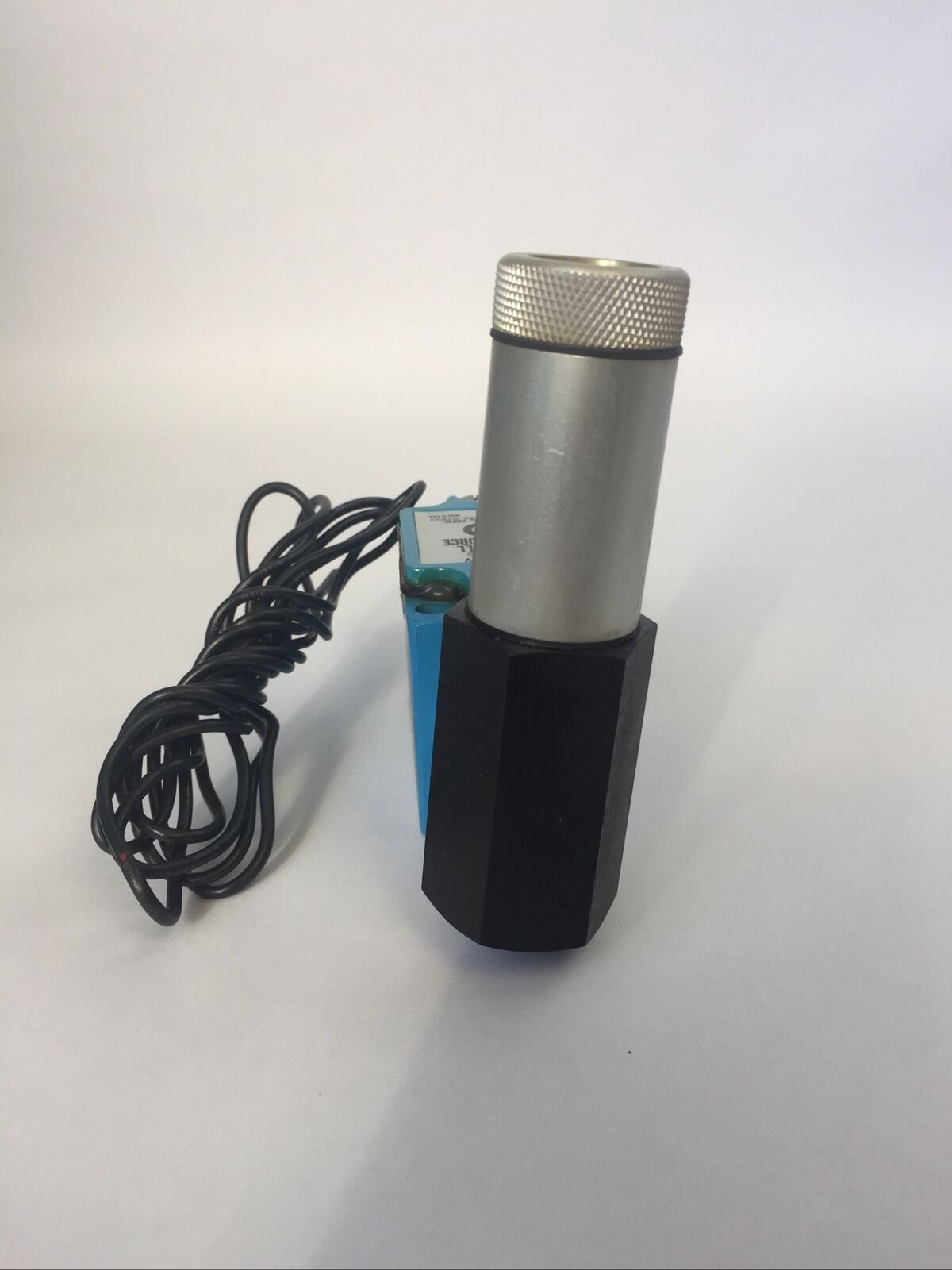 XERCON LS-4W 120VAC EYE-BALL LIGHT SOURCE