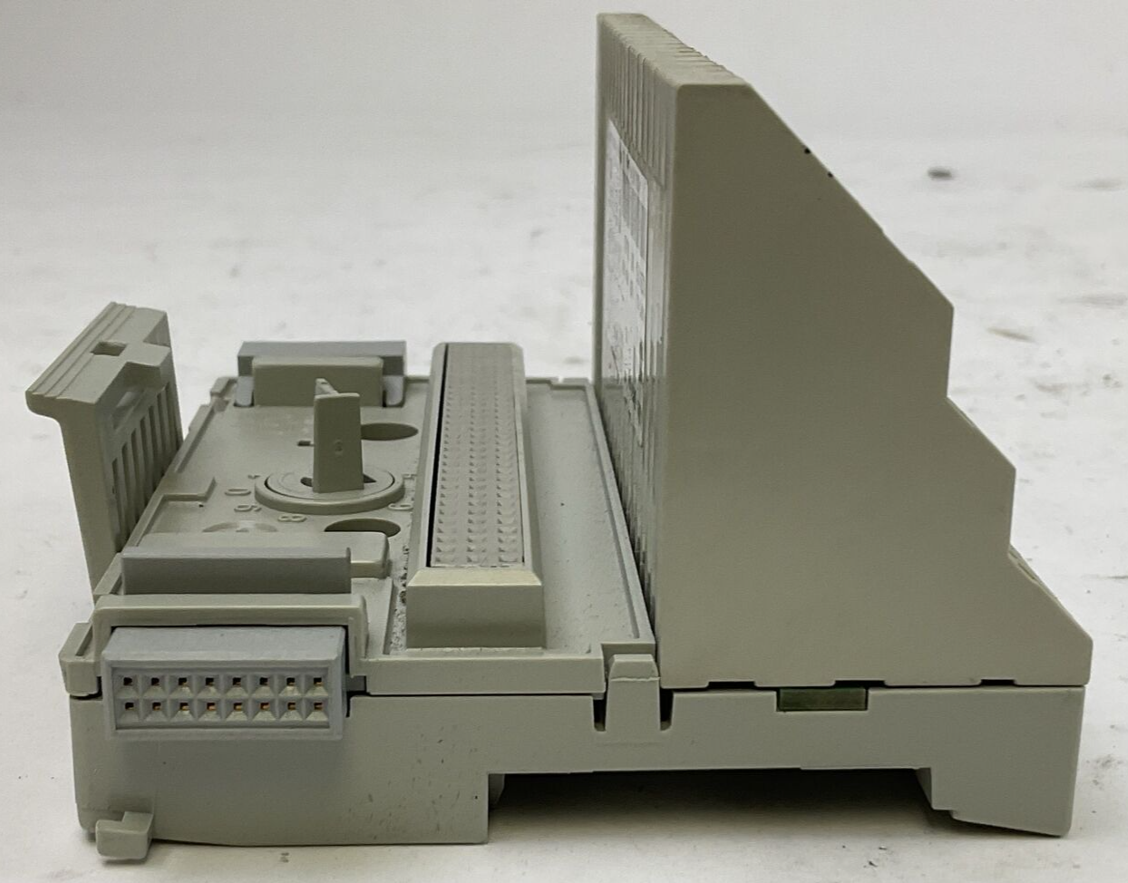 ALLEN BRADLEY 1794-TB3S SER A REV B01 F/W REV BLANK I/O TERMINAL BASE
