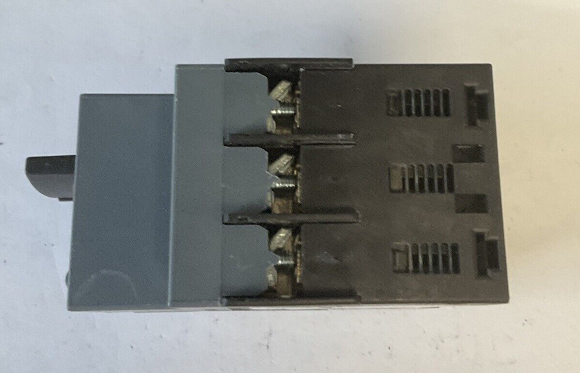 SIEMENS 3RV2021-4EA15 CIRCUIT BREAKER 400A CAT.A