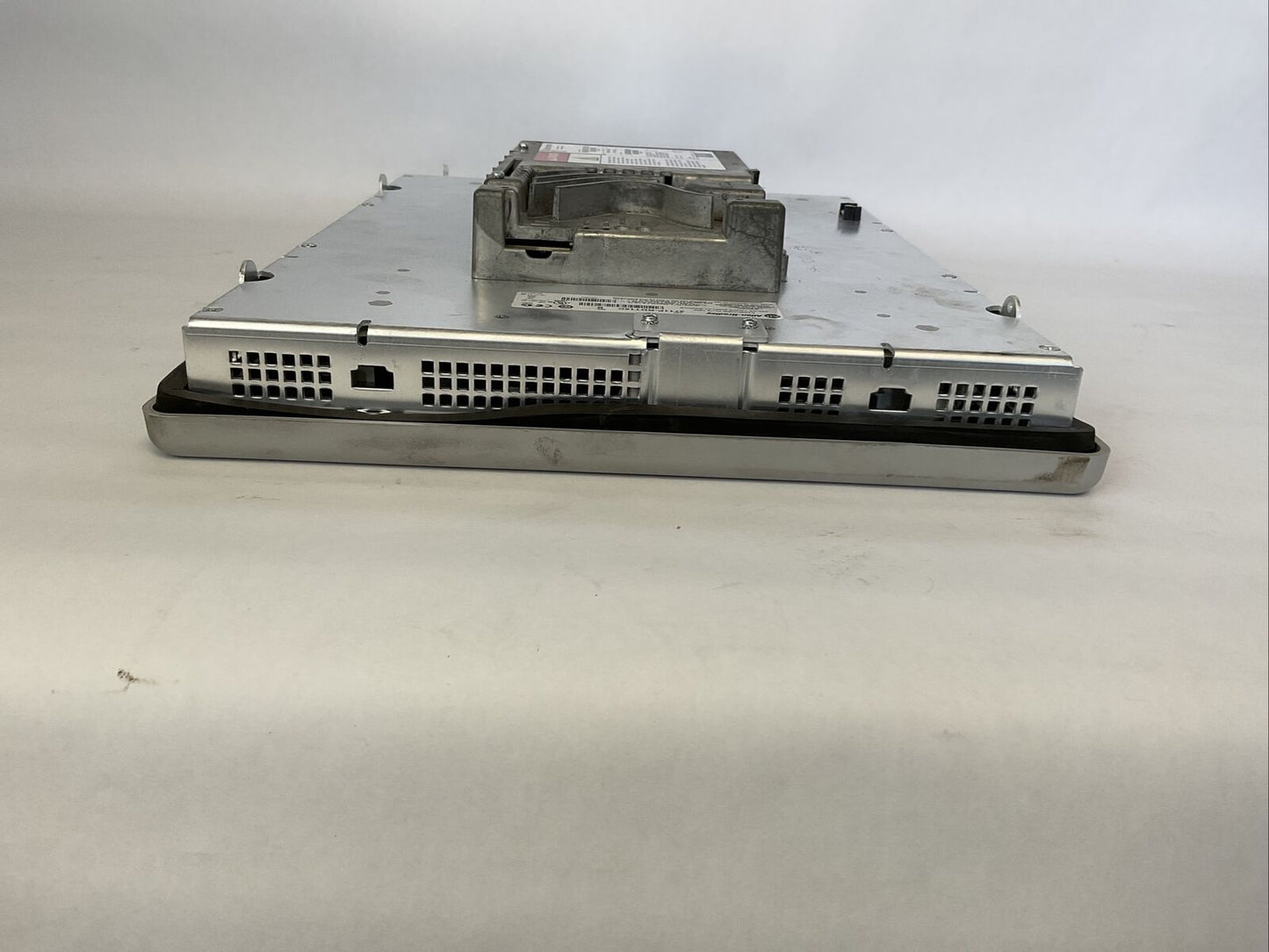 ALLEN BRADLEY 2711P-T15C4D9 SER A PANELVIEW PLUS 1500 (2711P-RP9D, 2711P-RDT15C)