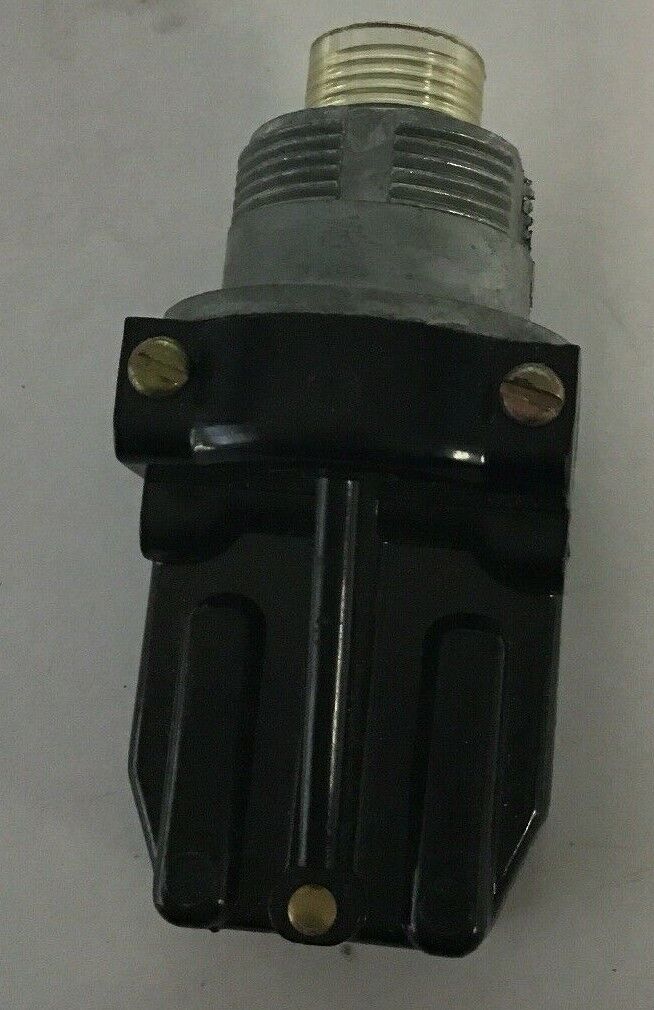 GE CR104A8123 OILTIGHT PUSHBUTTON W/O BUTTON 150V 1NO-1NC