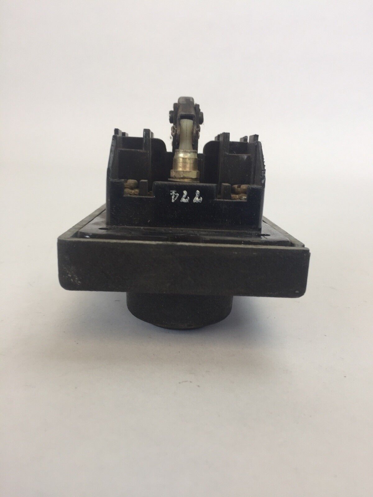 REES 00580-032 GREEN RED PUSHBUTTON SWITCH