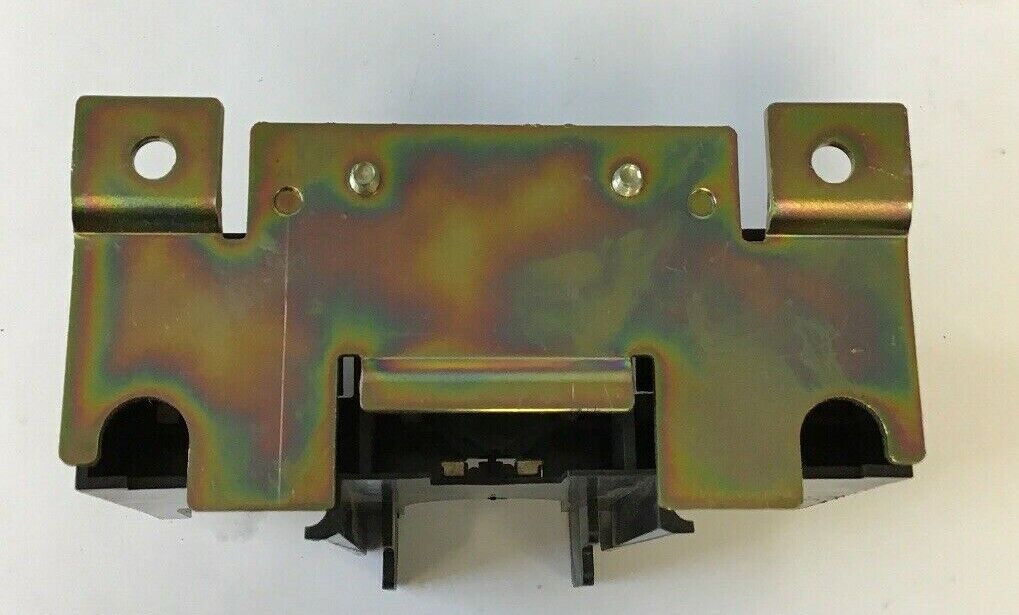 SQUARE D 40567-016-51 FUSE BLOCK