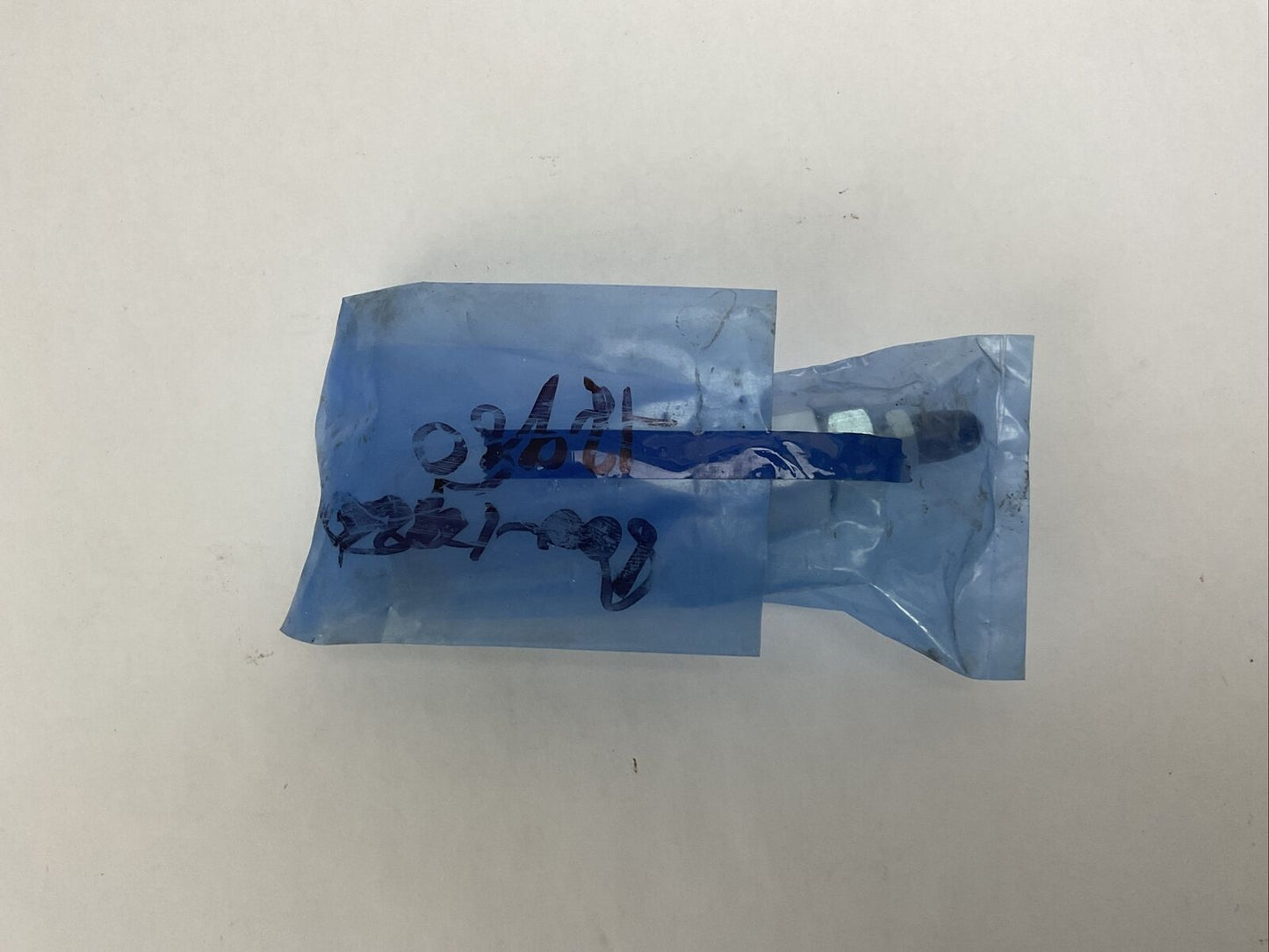 SMC NCDMB106-0100 PNEUMATIC CYLINDER MAX PRESS 250PSI (1.7MPa)