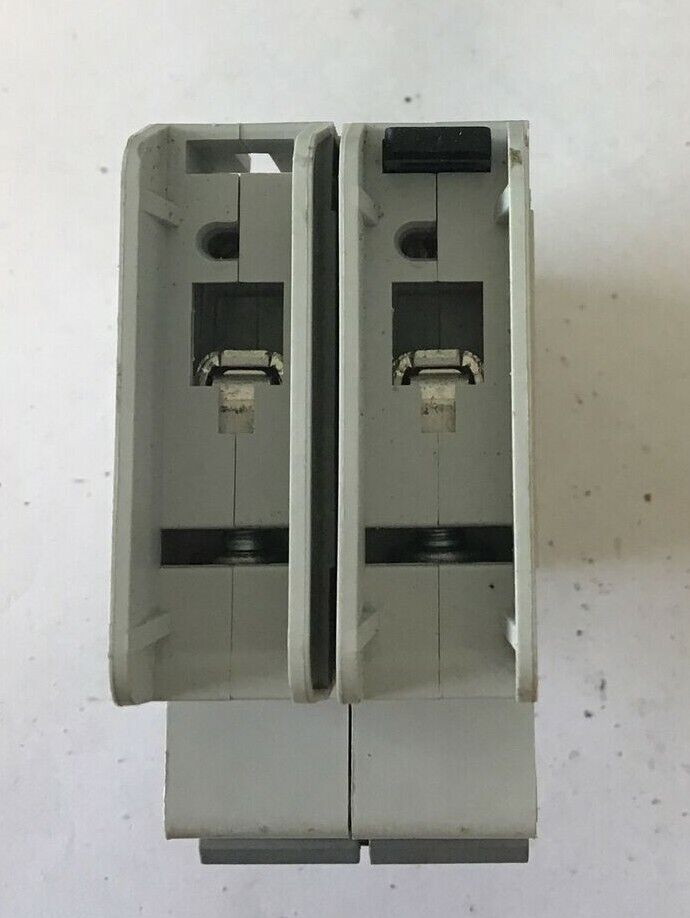 EATON WMZT2D06 CIRCUIT BREAKER 6A 48VDC 480VAC 2POLE