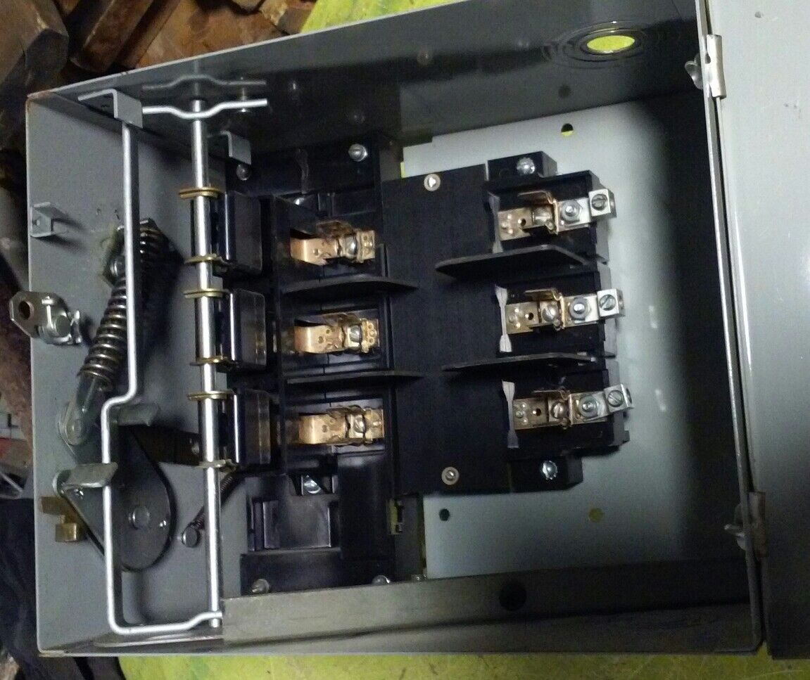 Siemens I-T-E XL-U Fusible Switch Plug UV461G - 30 Amp, 600 V (UV 461G)