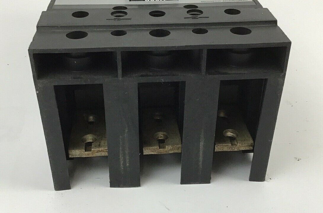ABB UXAB 718530 R 999 300AMP CIRCUIT BREAKER TYPE JS 500VDC/480VAC