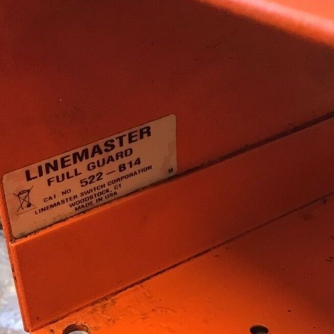 CLIPPER 635-S FOOT SWITCH 15A 250VAC W/ LINEMASTER GUARD 522-B14