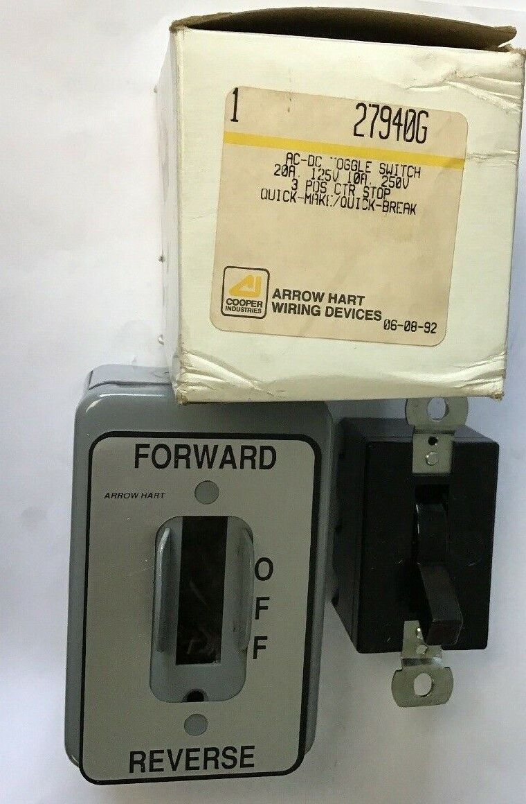 ARROW HART 27940G AC-DC TOGGLE SWITCH 20A,125V 10A, 250V 3POS. CTR STOP