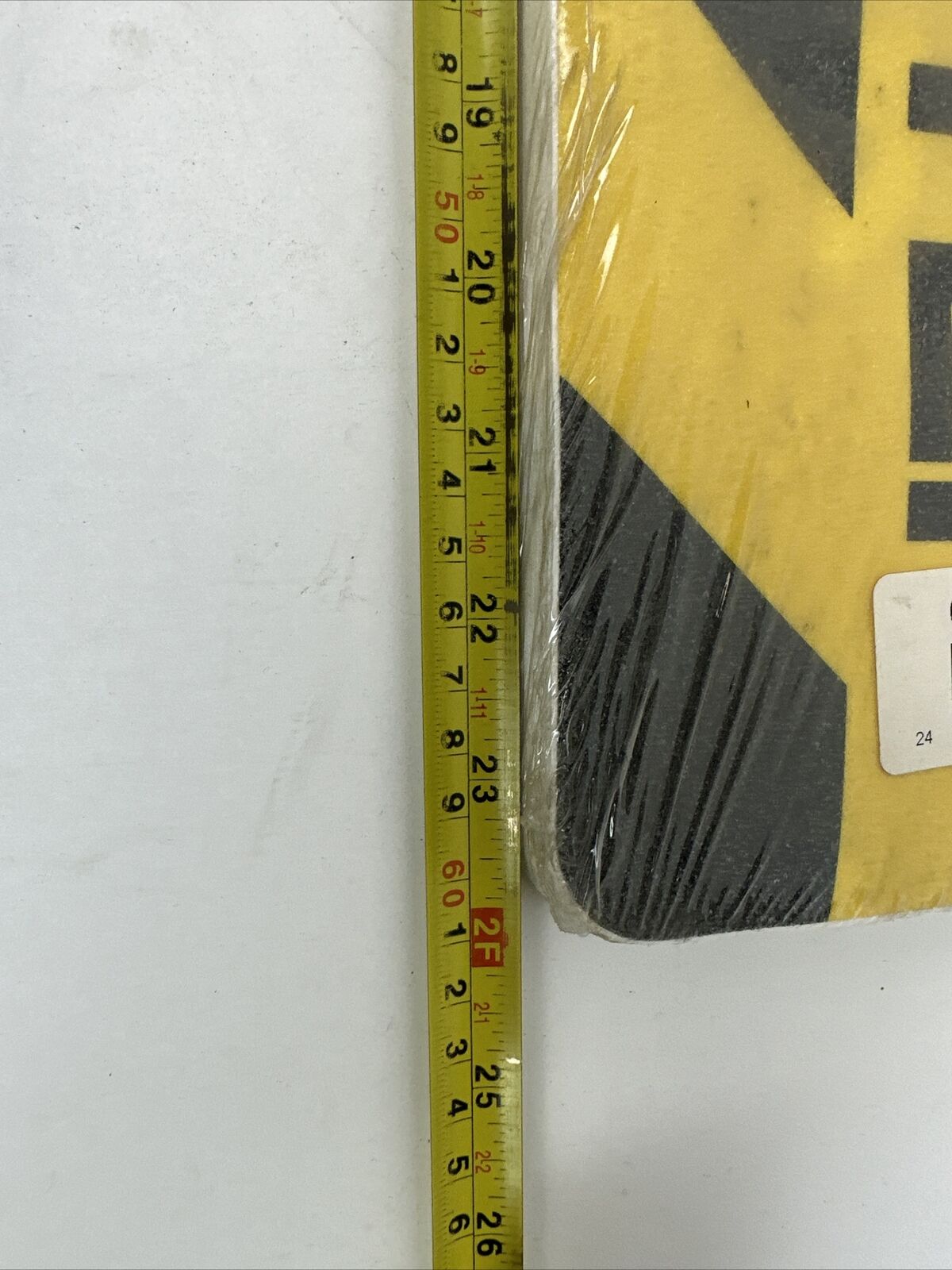 448k74 WATCH YOUR STEP ANTI-SLIP BLACK/YELLOW 3360-6X24 (PACK OF 24)