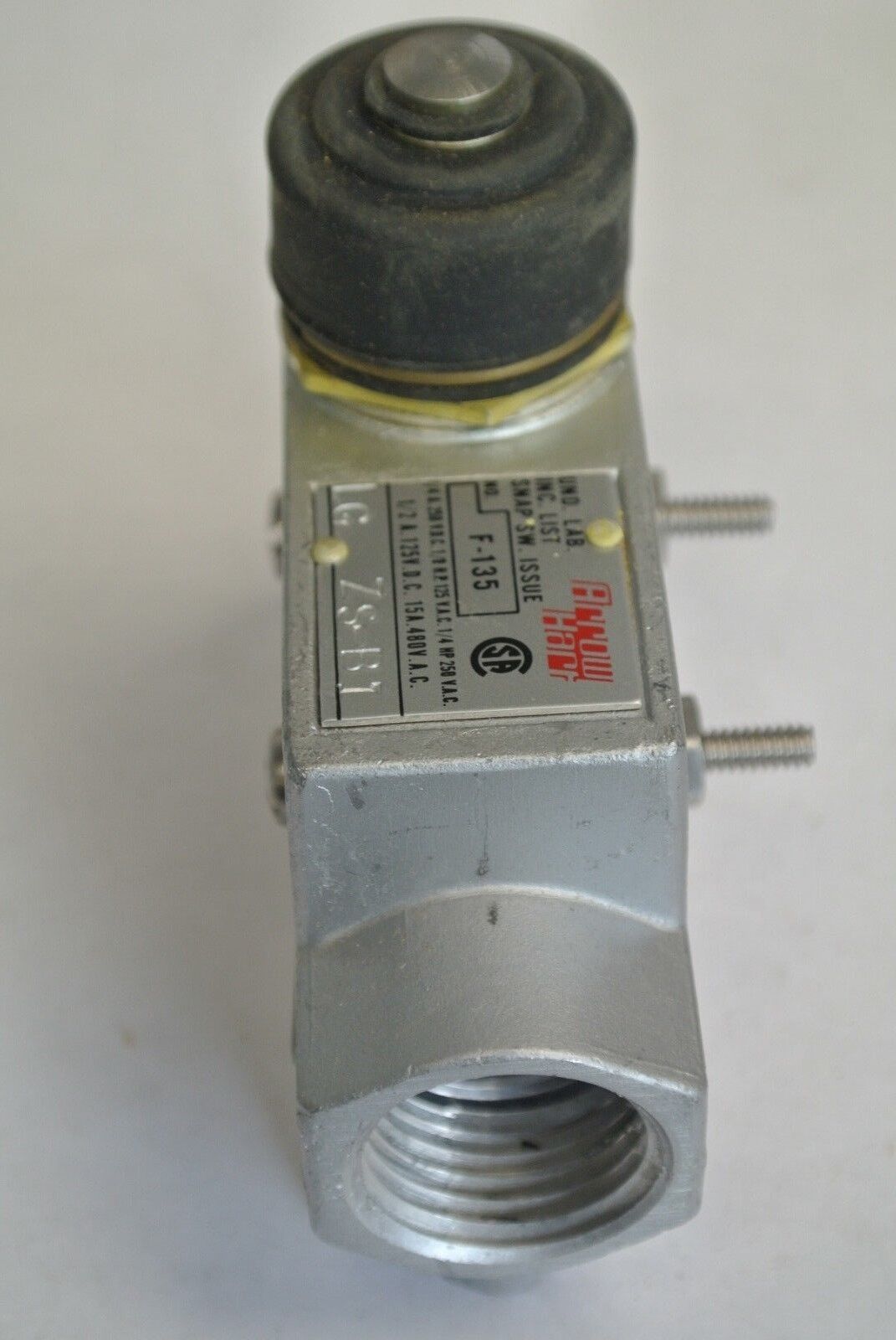 ARROW HART LGZS-B1 - LIMIT SWITCH - GENERAL PURPOSE, 15A, SIDE MOUNT LGZS-BI NEW