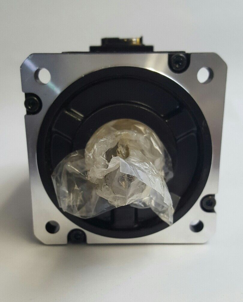 YASKAWA SGMGV-05D3E6C 400V, 0.45kW, 1.9A, AC SERVO MOTOR, NEW (DAMAGE)