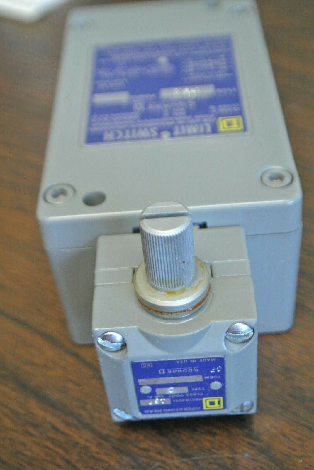 SQUARE D 9007 CR61C Ser. A / NEW TYPE C HEAVY DUTY LIMIT SWITCH / NEW SURPLUS