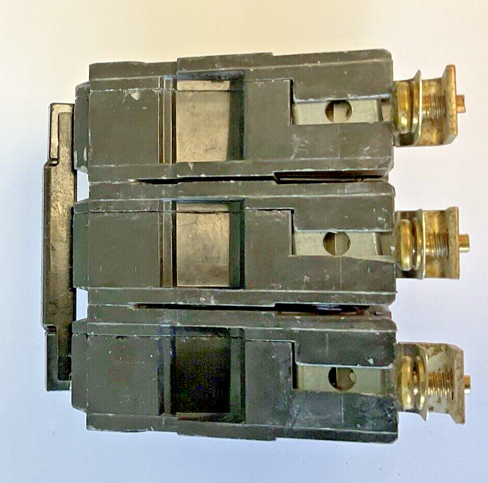 GE THQB32070 CIRCUIT BREAKER 240VAC 3POLE 70A