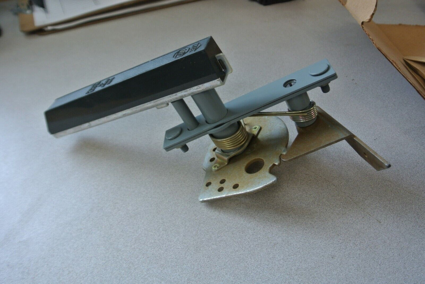 ALLEN-BRADLEY 1494F-L4 / DOOR HARDWARE KIT / TOP, SIDE & BOTTOM LATCHING