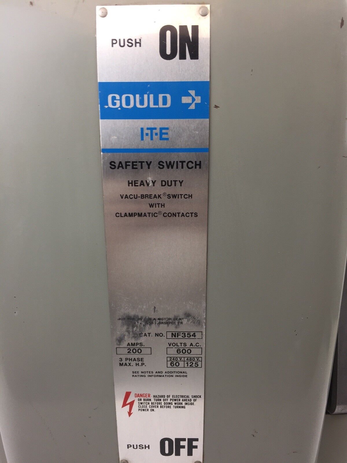 GOULD NF354 VACU-BREAK SWITCH WITH CLAMPMATIC CONTACTS 200 AMPS 600 VAC 3 PHASE