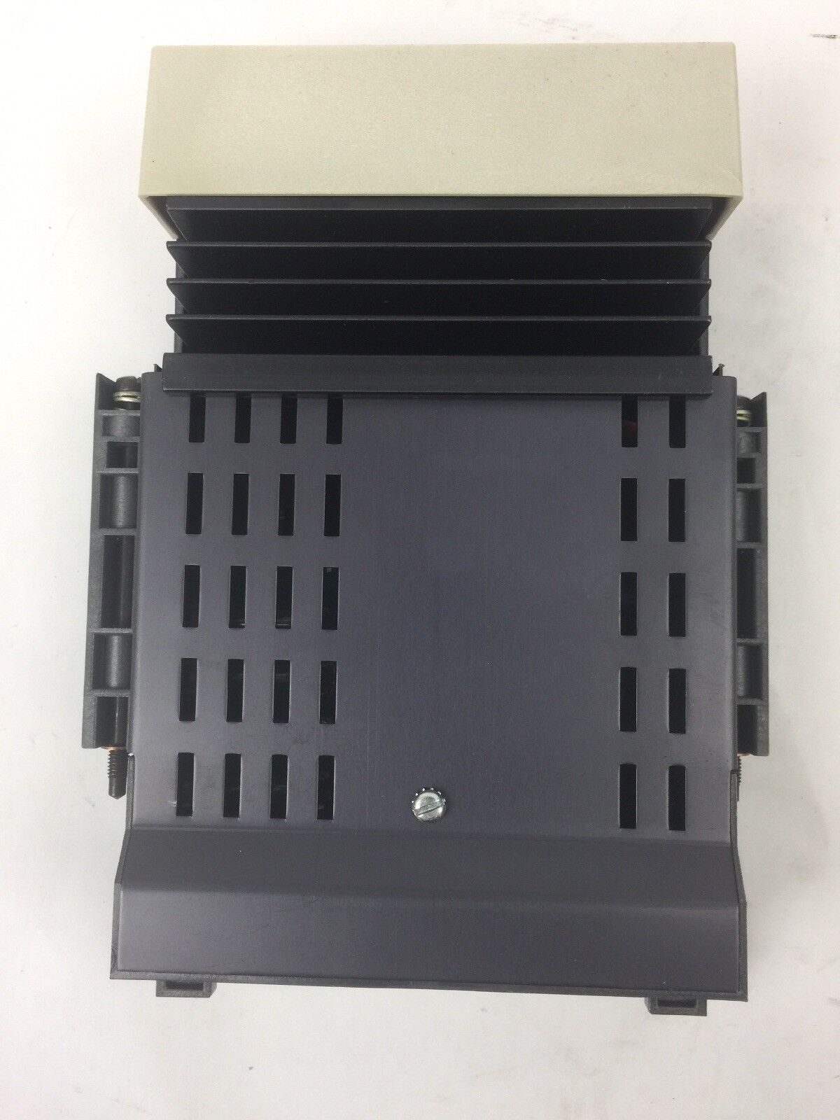 ALLEN BRADLEY 1777-OA AC OUTPUT MODULE 120V