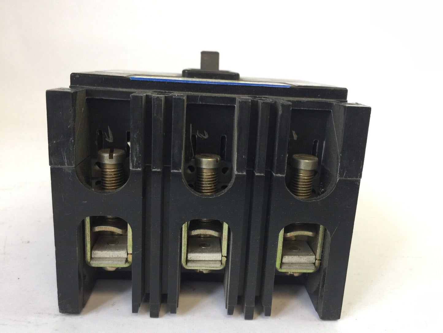 WESTINGHOUSE REA3020 CIRCUIT BREAKER 20AMP 3POLE 240VAC 1375D82G35