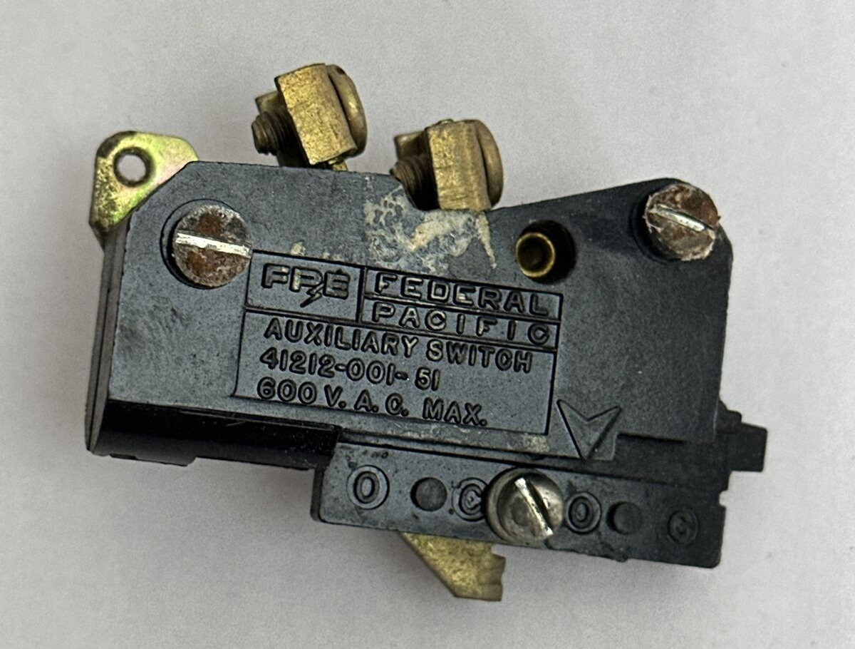 FEDERAL PACIFIC ELETRIC 41212-001-51 AUXILIARY SWITCH 600VAC