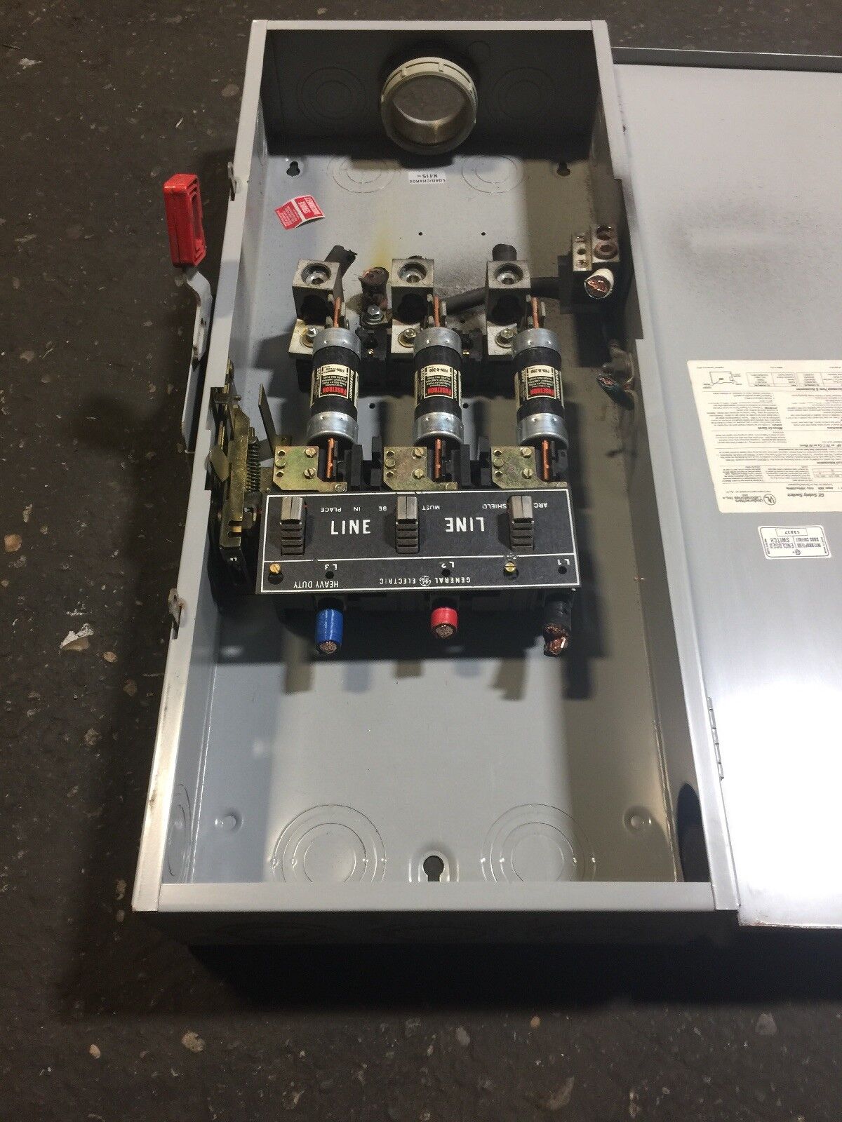 GE TH4324 SAFETY SWITCH 200A 240VAC 250VDC 60HP TYPE 1