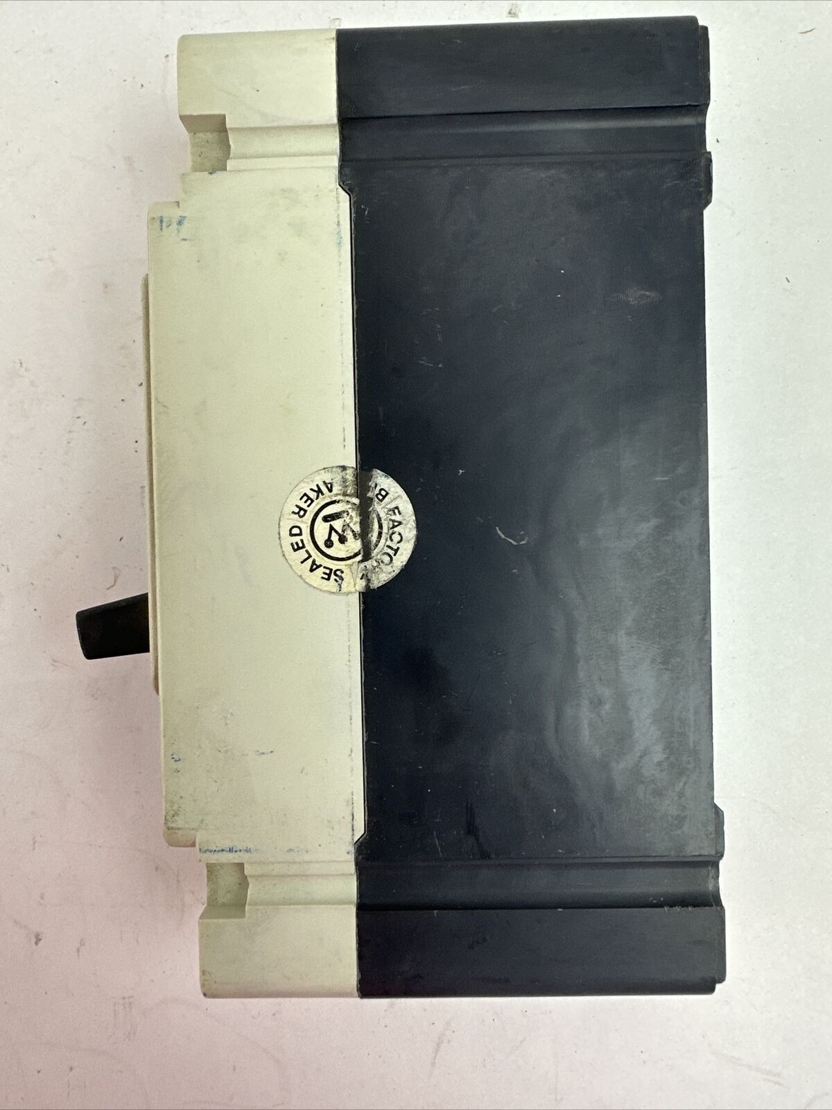 WESTINGHOUSE EHD1010L SER C INDUSTRIAL CIRCUIT BREAKER 10A 1P 277VAC 125VDC