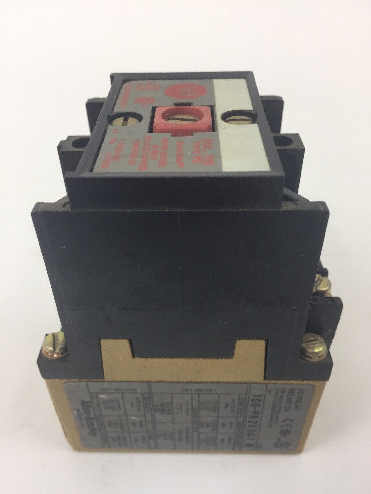 ALLEN BRADLEY 700-PK200A1 AC RELAY SER B 115-120V 60HZ 110V 50HZ COIL