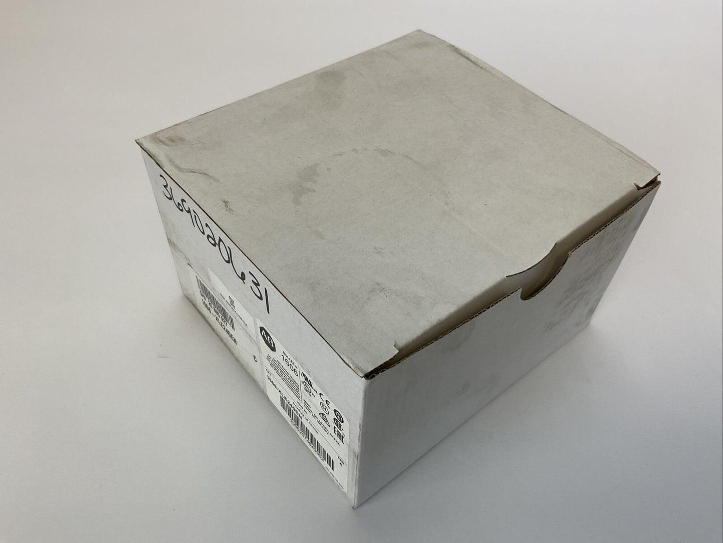 ALLEN BRADELY 1606-XLE240EN DC POWER SUPPLY OUTPUT 24-28VDC 10-8.6A INPUT