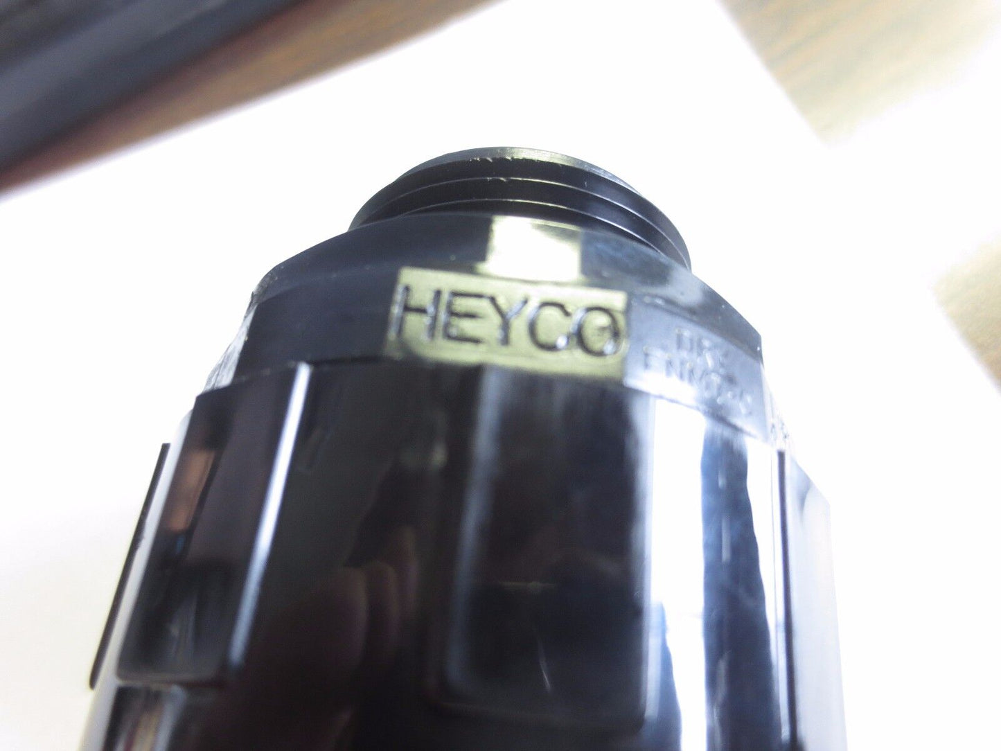 HEYCO SLC-SERIES - 3/4" NPT STRAIGHT LIQUID TIGHT CONNECTOR - NEW SURPLUS