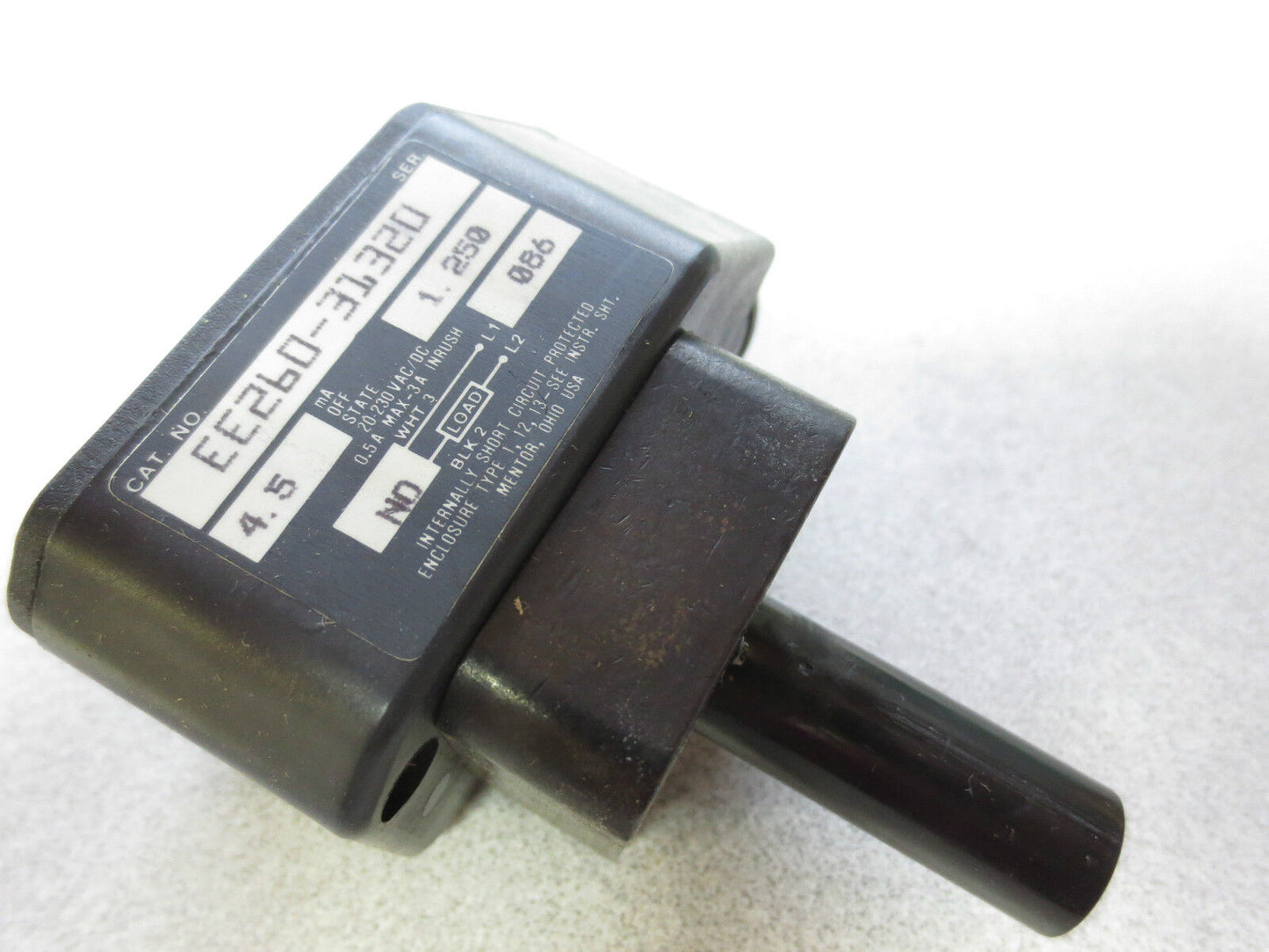 NAMCO EE260-31320 PROXIMITY SWITCH - NEW SURPLUS