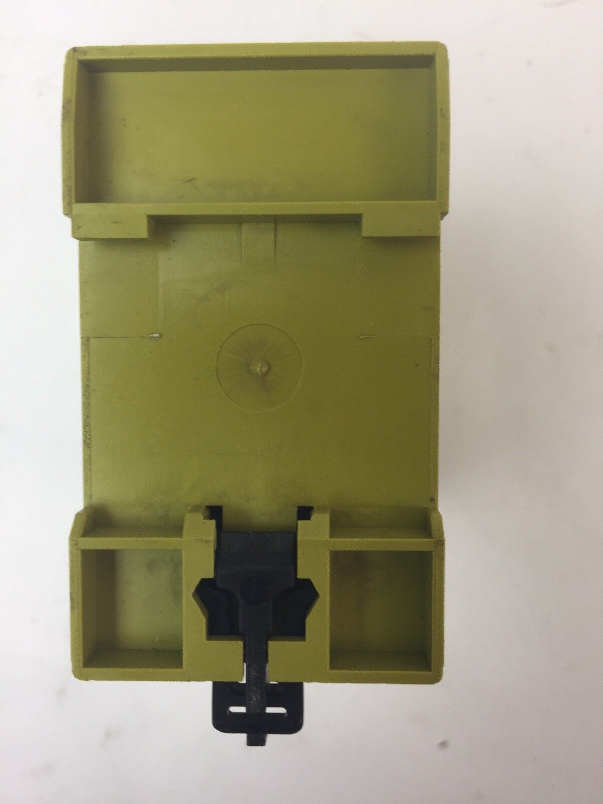 PILZ PZE X4V8/24VDC 4S SAFETY RELAY 24VDC