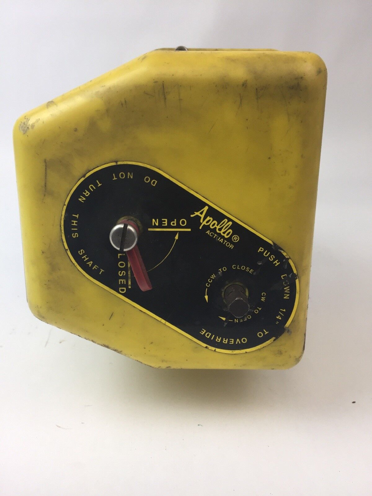 APOLLO AE40010 ACTUATOR 115VAC NEMA 4 TORQUE 400 IN-LBS W/ 143 04DBE1
