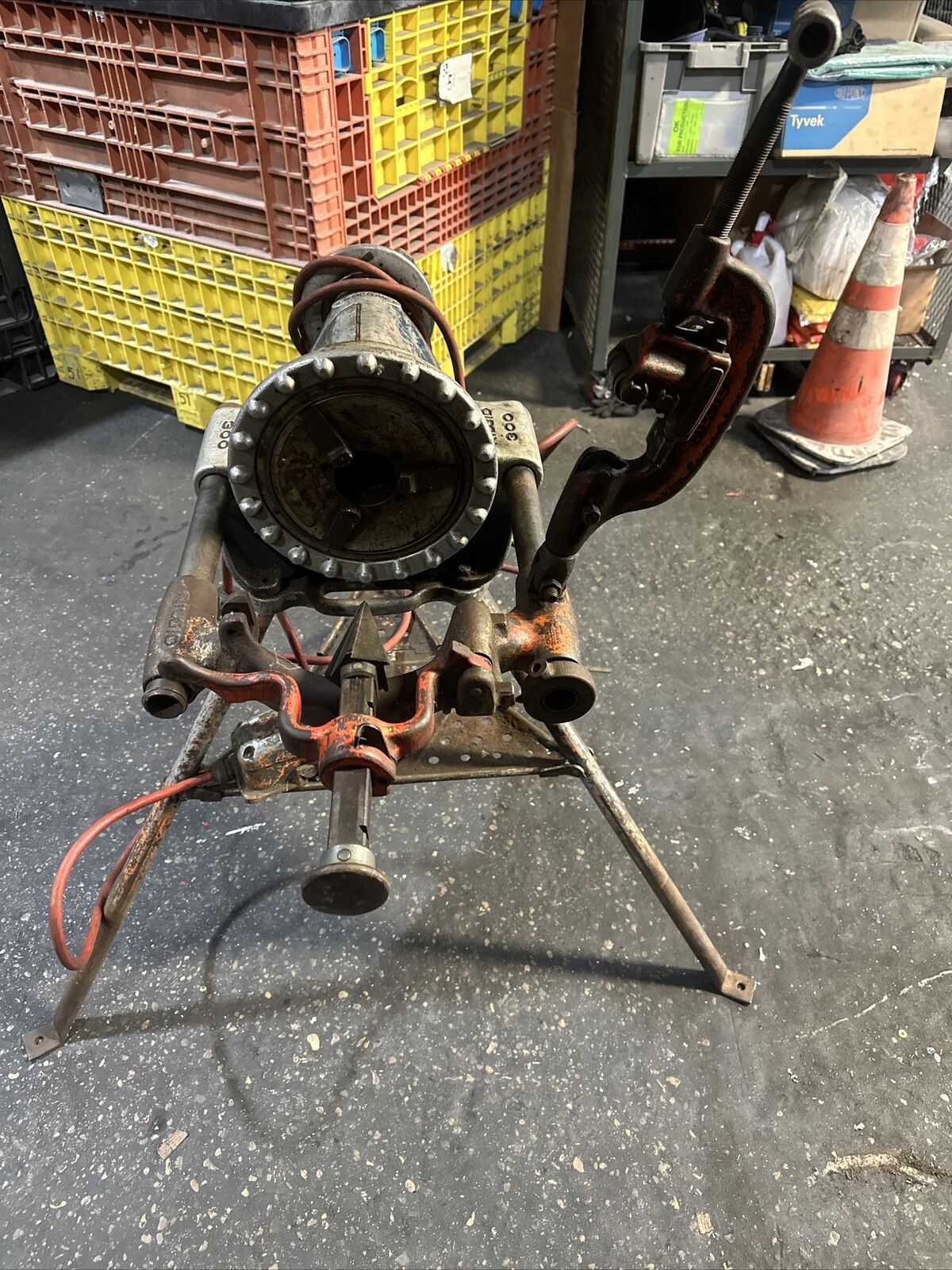 RIDGID 300 PIPE THREADER