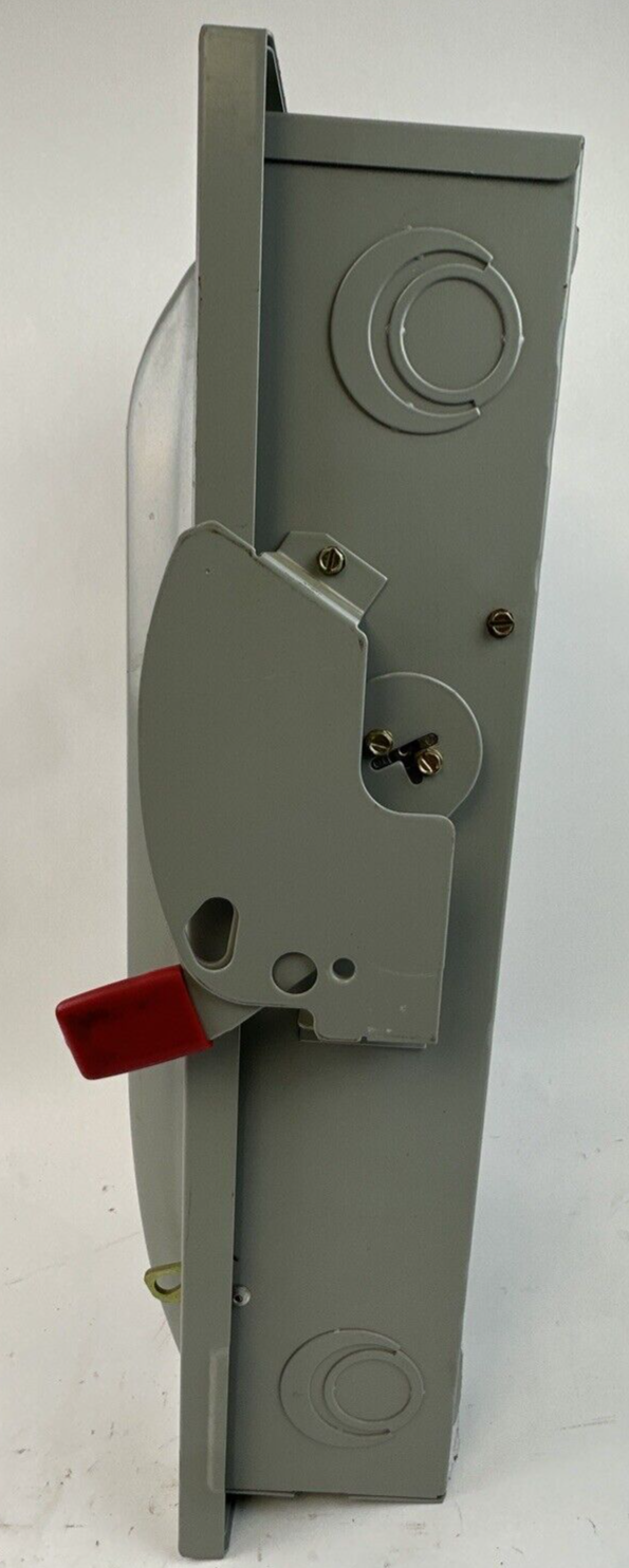 SIEMENS GNF323 TYPE VB II 100A 240VAC 30HP 250VDC 20HP NEMA TYPE 1 NON-FUSIBLE