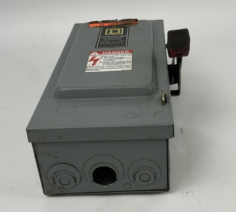 SQUARE D CH361 ENCLOSED SWITCH 30A 600VAC FUSIBLE SER.E1